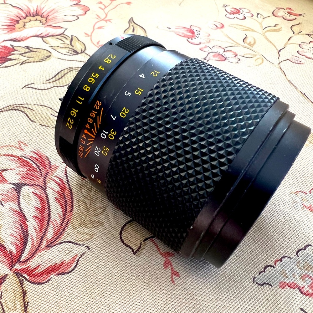 Yus automatic 1:2.8 f=135 mm 55 lens
